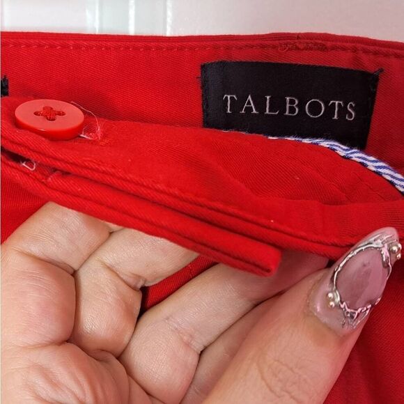 Talbots Red Relaxed Chino Short 7” Seersucker Cuffs Women’s Size 4 Preppy NWOT - Picture 4 of 8